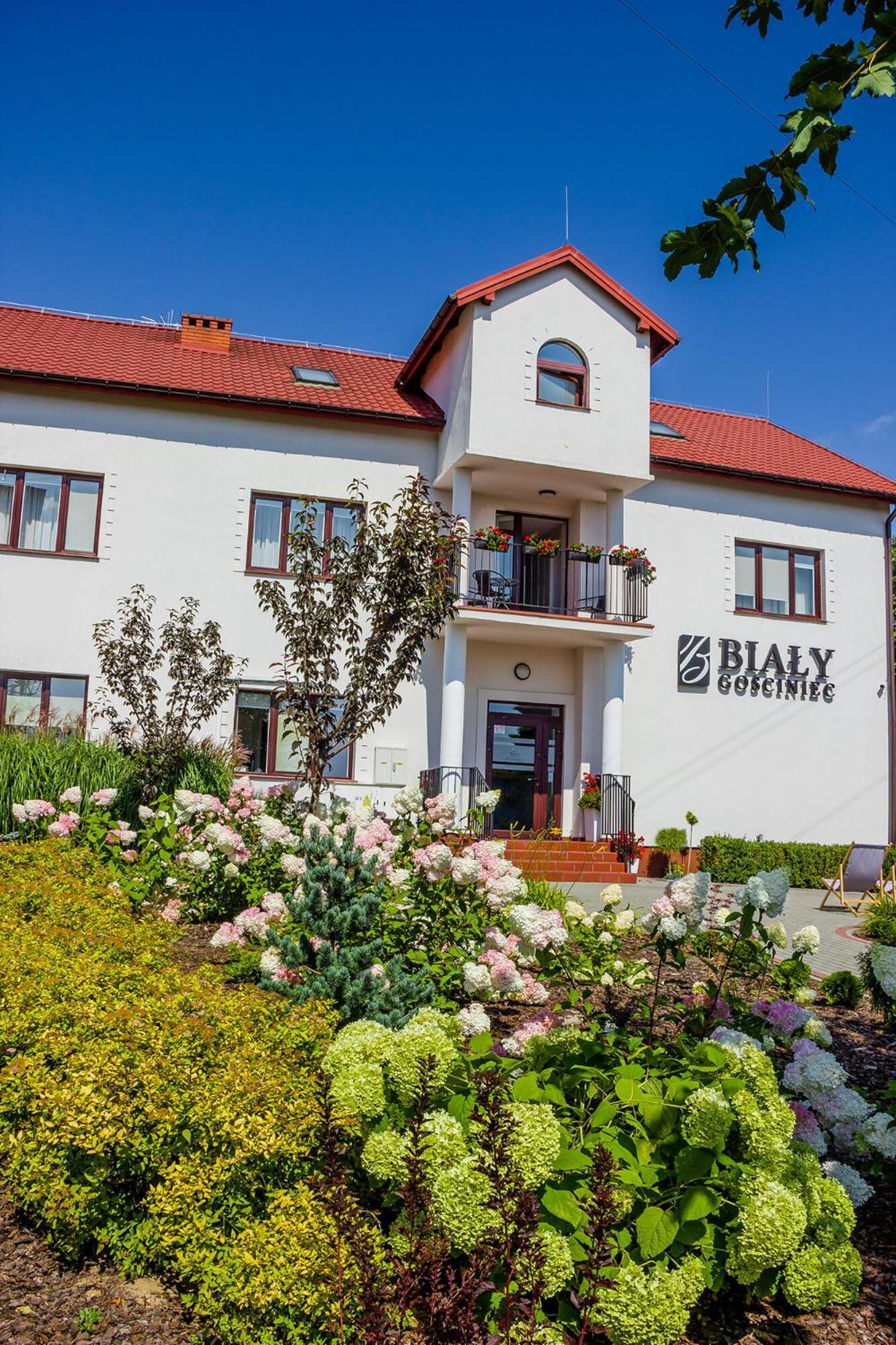 Bialy Gosciniec Hotel Ciechanow Exterior photo